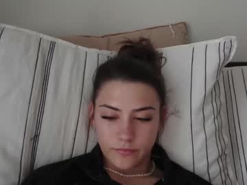 couple
        miasantiago cam image #2033444