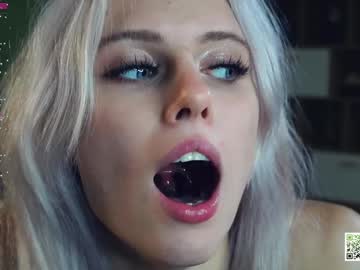 girl
        audreycarvin cam image #3202640