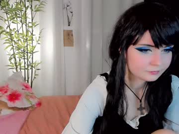 girl
        ronnie_neko cam image #1769796