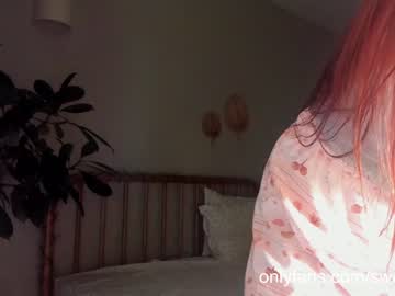 girl
        _o0o__ cam image #2242416