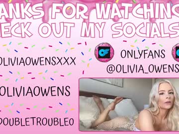 girl
        oliviaowens cam image #3107909