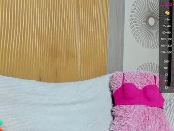 girl
        happiness_call cam image #1986332