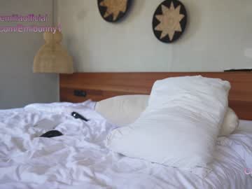 girl
        emilia98xxx cam image #1177294