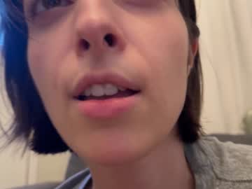 girl
        rosykindred cam image #3249624