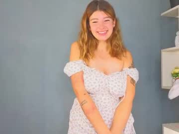girl
        flirtnsmirkk cam image #3539143