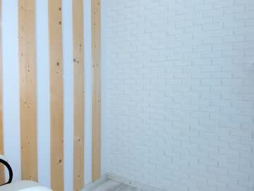 girl
        mrsbubbles cam image #1366300