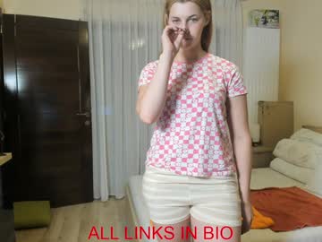 girl
        zt0_ cam image #3484671
