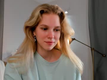 girl
        coventinadavy cam image #2674582