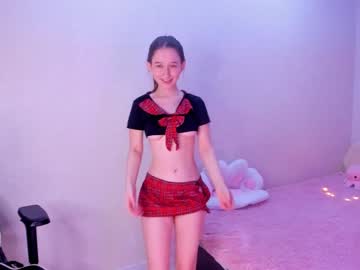 girl
        yuki_04 cam image #951796