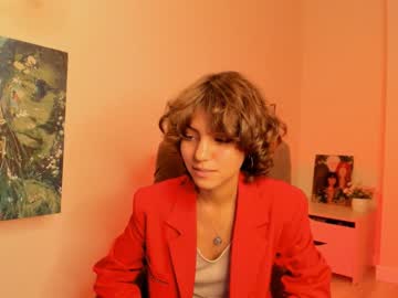 girl
        lenaelisabeth cam image #1809022