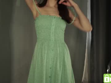 girl
        tessarosse_ cam image #1021007