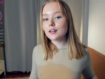girl
        sun_shiiine cam image #898954