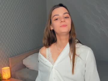 girl
        sia_lovely_ cam image #2773636
