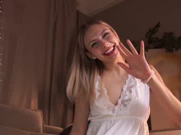 girl
        darlinechapel cam image #3762673