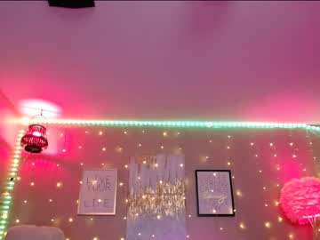 girl
        milf_lacey cam image #1435442