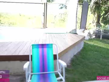 girl
        loollypop24 cam image #4096216