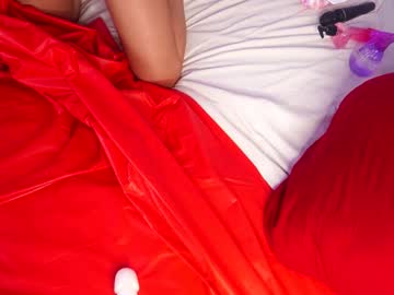 girl
        dakota_blare cam image #3995639