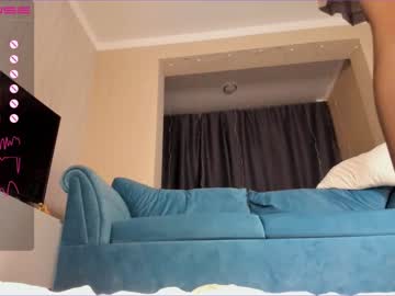 couple
        ririannamitch cam image #1239339