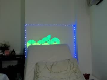 girl
        hotfallingdevil cam image #525002