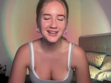 girl
        itsssosierra cam image #4403905