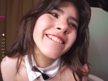 girl
        amandamedrano cam image #1083814
