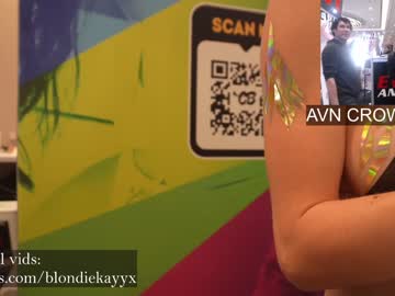 girl
        blondiekayy cam image #406737