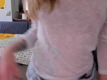 girl
        magic_couple13 cam image #2753916