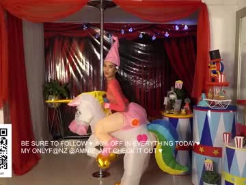 girl
        amnie_ cam image #1758291