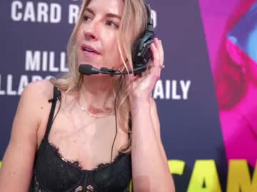 couple
        blondefoxsilverfox cam image #2220543