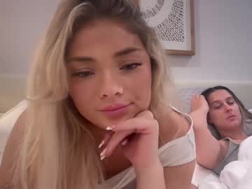 girl Webcam Girls Sex Thressome And Foursome with sophielevine