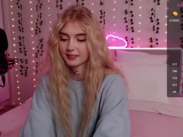 girl
        vonnalein cam image #1553966