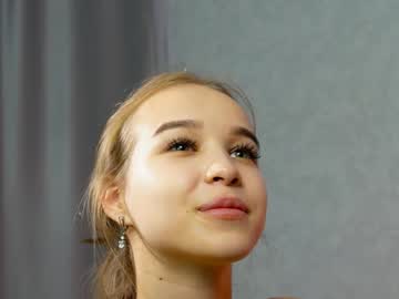 girl
        yeepshyy cam image #2976509