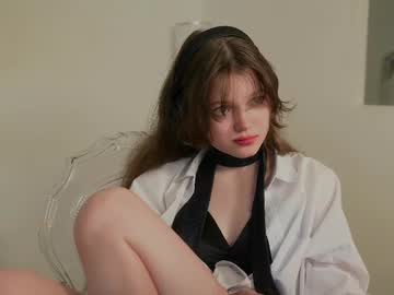 girl
        ur_mary_ cam image #4439692