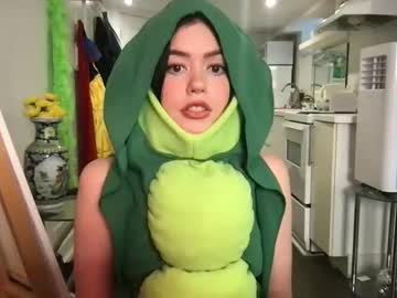 girl
        littlesugarpea cam image #1588062