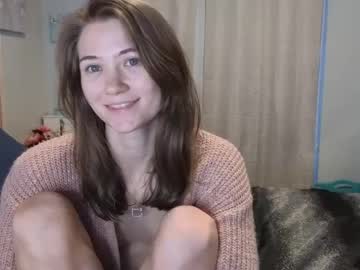 girl
        katynowhere cam image #3265048