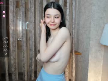 girl
        nice_kisss cam image #1712794