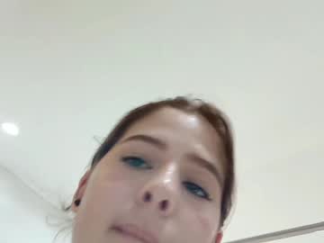 girl
        joycoral cam image #3839831