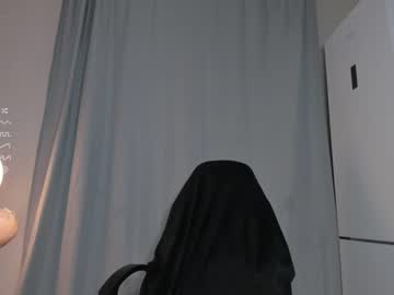 girl
        nerdy_freyua cam image #1903933