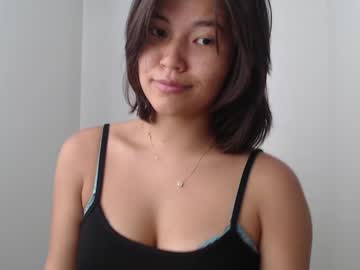 girl
        godzillaintokyo cam image #3578129