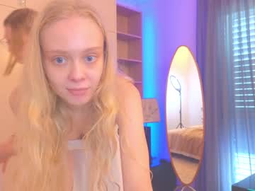 girl
        hichatur cam image #1854599