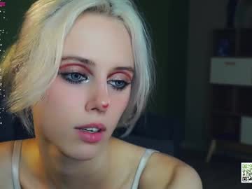girl
        audreycarvin cam image #3149002
