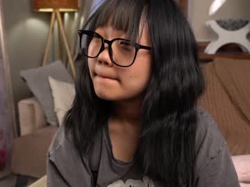girl
        hinatabroks cam image #2546100