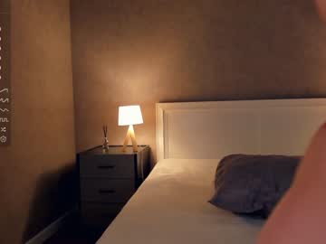 girl
        alicepreuoston cam image #2623755
