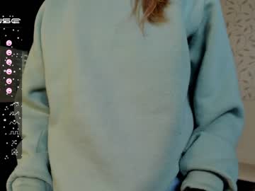 girl
        hannahjamesa cam image #352443