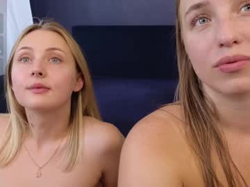 couple
        sweetestluna cam image #3075417