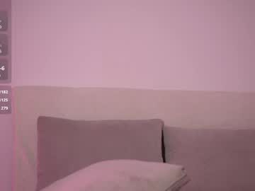 girl
        honeyyykate cam image #3550503