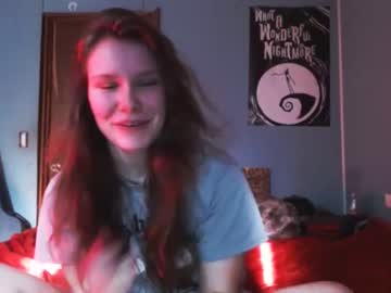 girl
        lil_bears cam image #328654