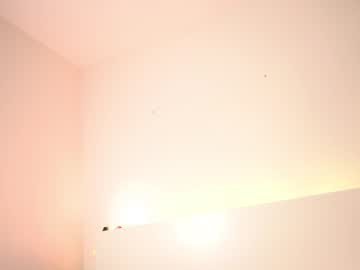 girl
        reei__ cam image #1916130