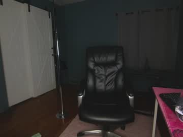 girl
        aynmarie cam image #1948204