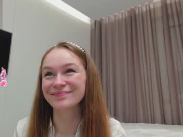 girl
        luna_gracee07 cam image #3532633